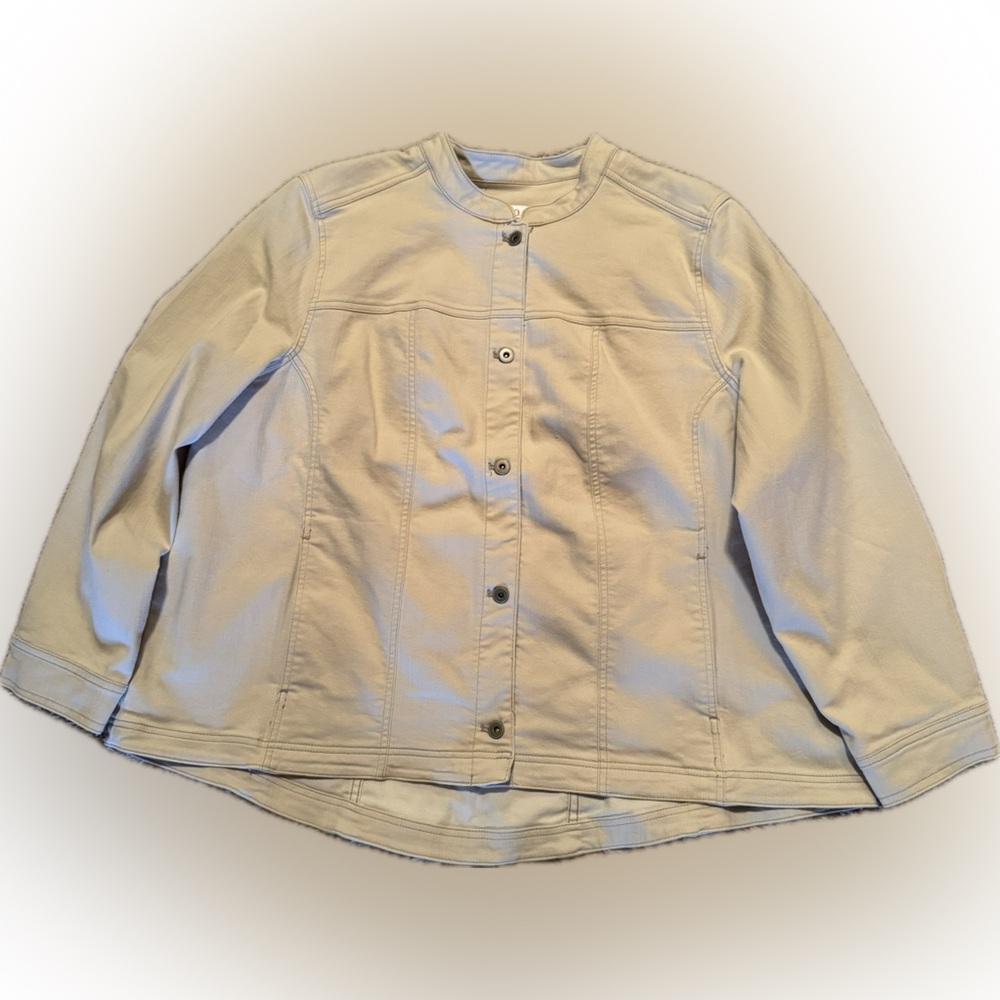 Denim & Co Sz 3X Cream Jean Jacket w/ side pockets, back swoop hem, tailored